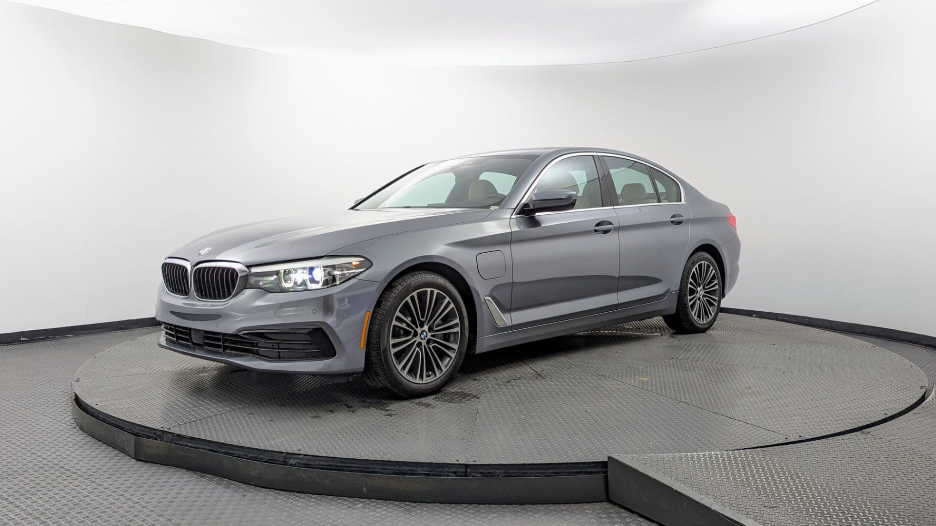 2019 BMW 5 SERIES
