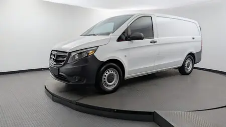 2022 MERCEDES-BENZ METRIS