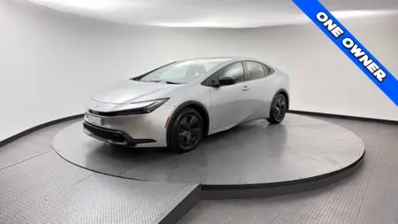 2025 TOYOTA PRIUS