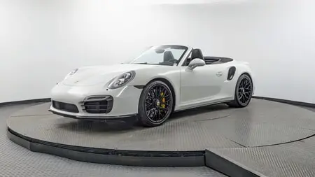 2015 PORSCHE 911