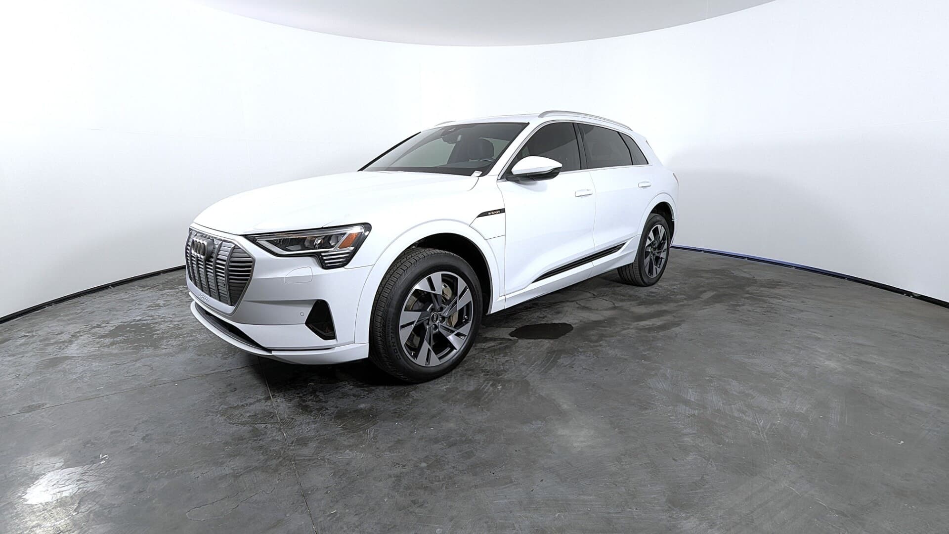 2023 AUDI E-TRON
