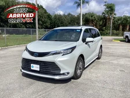 2022 TOYOTA SIENNA